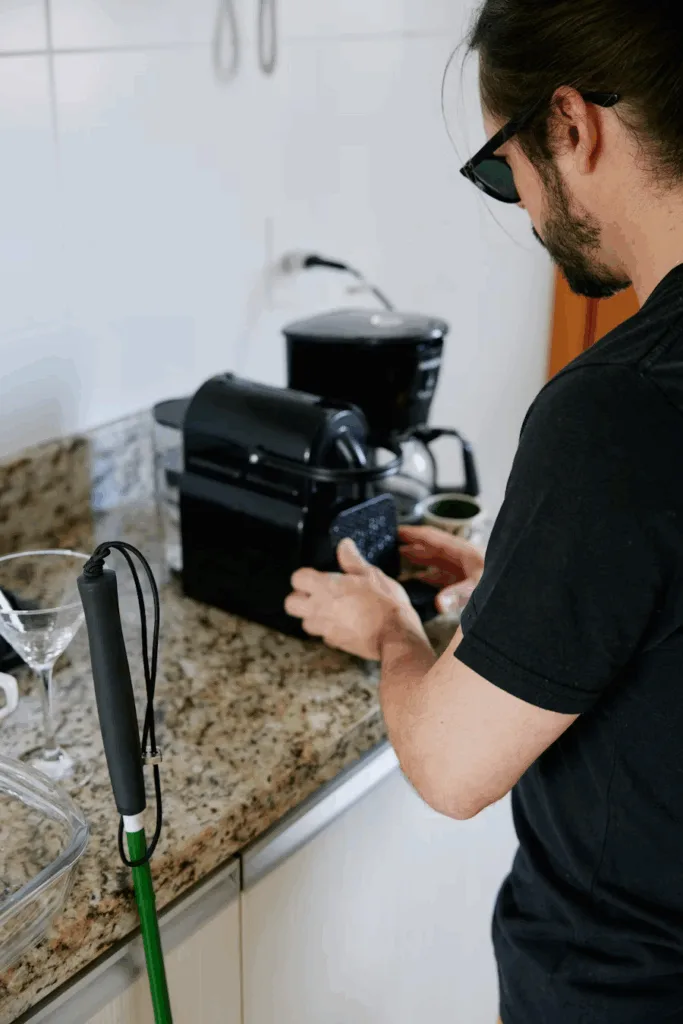 Espresso Grind and Flavor: The Ultimate Guide to Perfecting Every Shot’s Taste 4 modern home espresso setup with grinder and machine